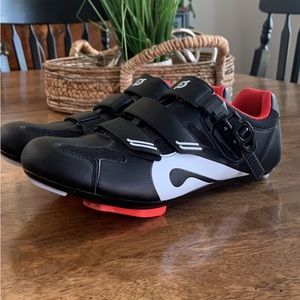 Peloton cycling shoes